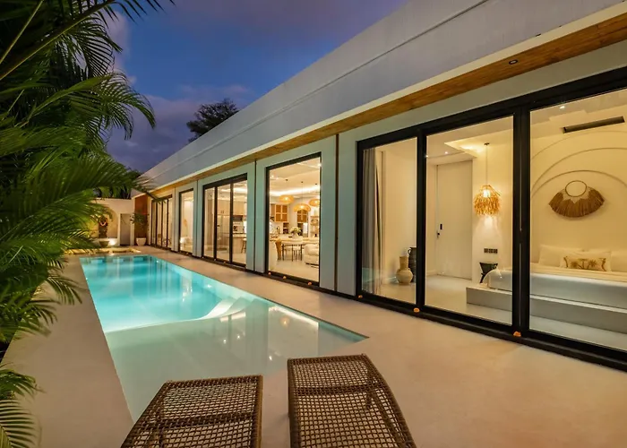 Malaikat - Luxury 2 Bedroom Oasis Near Pererenan ヴィラ